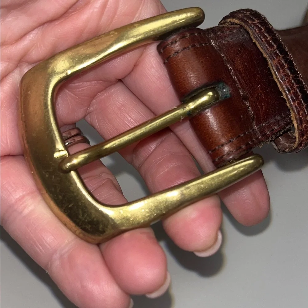 Claiborne Rich Brown Leather Belt with Brass Buckle size 34